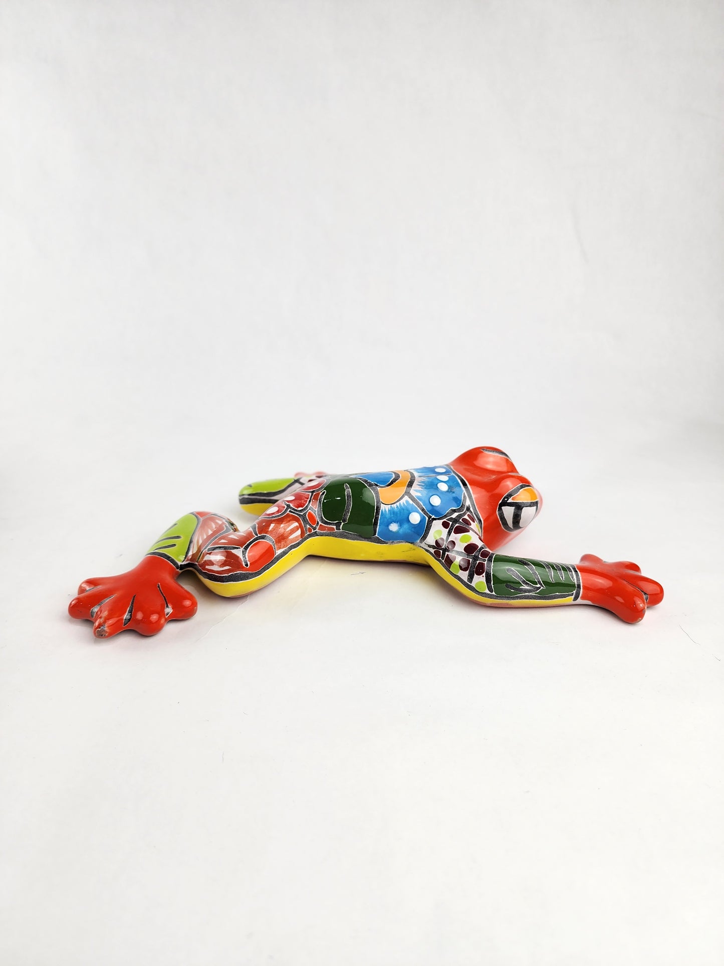 Indoor Ceramic Frog – Bold Accent for Shelf, Entryway, or Office