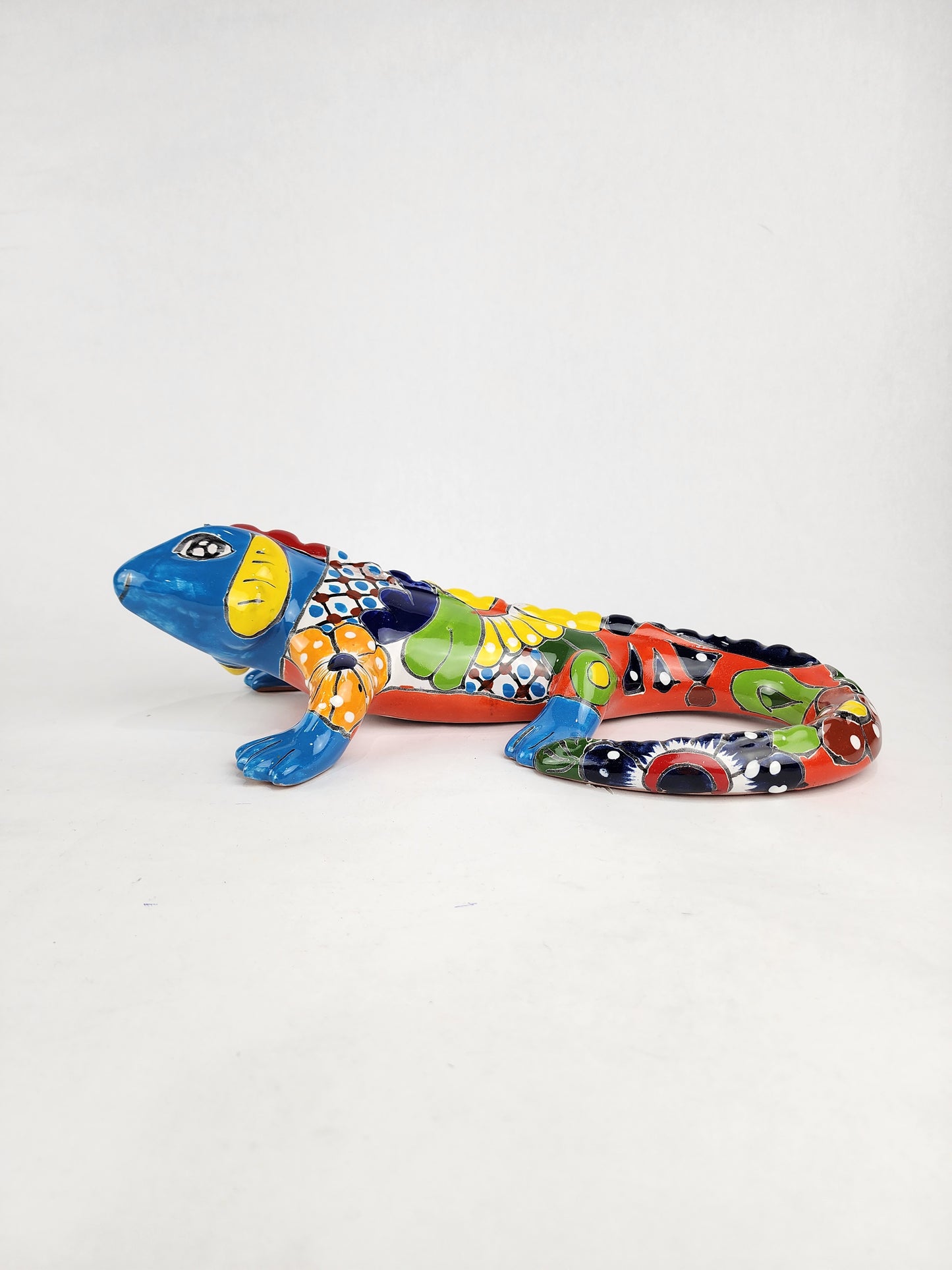 Nature-Inspired Talavera Iguana – Mexican Ceramic Wall Art