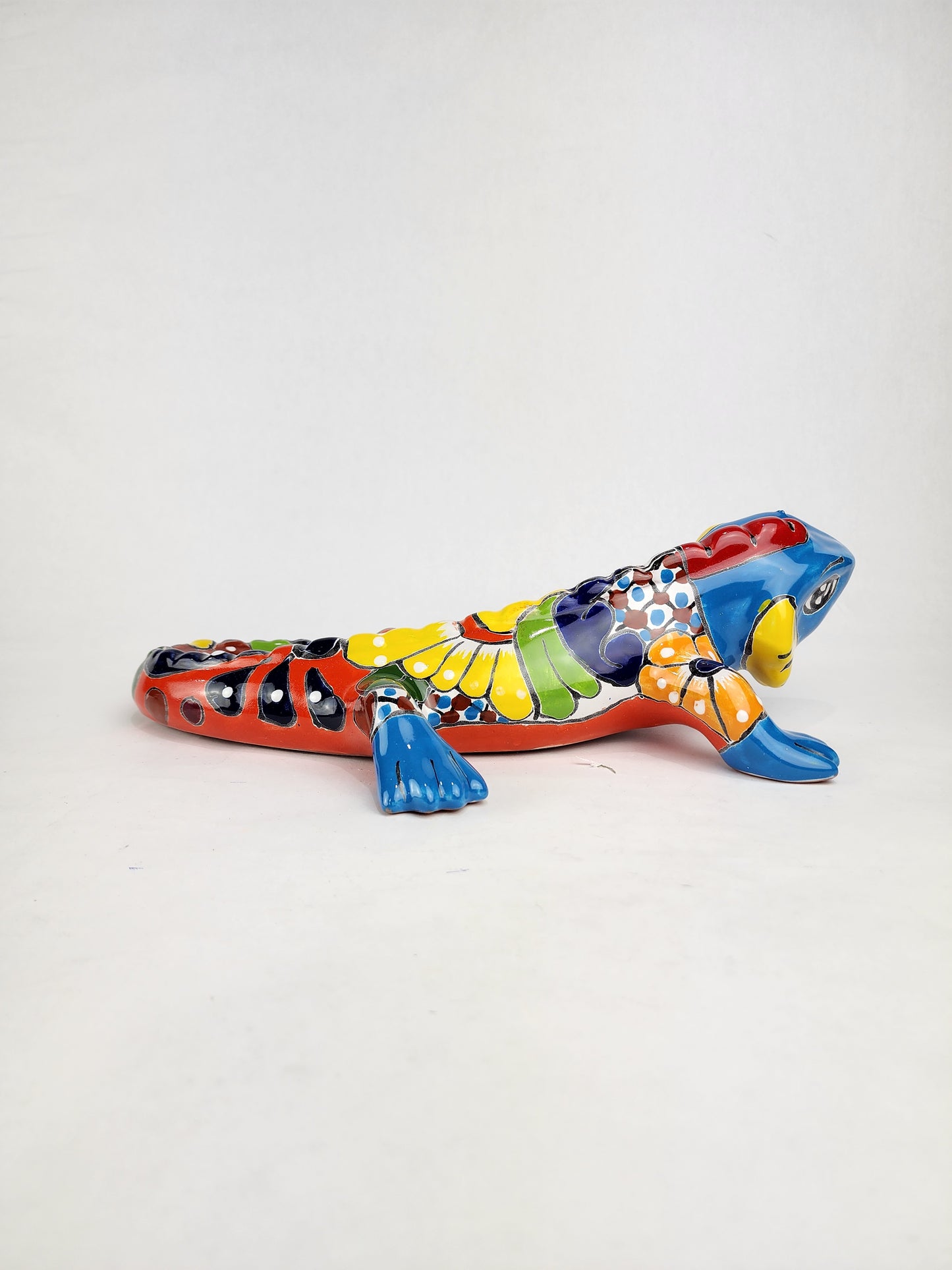Nature-Inspired Talavera Iguana – Mexican Ceramic Wall Art