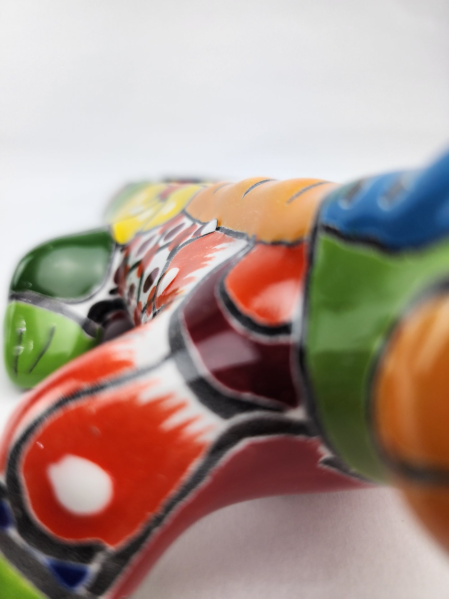 Talavera Iguana – Handcrafted Mexican Ceramic Wall Decor
