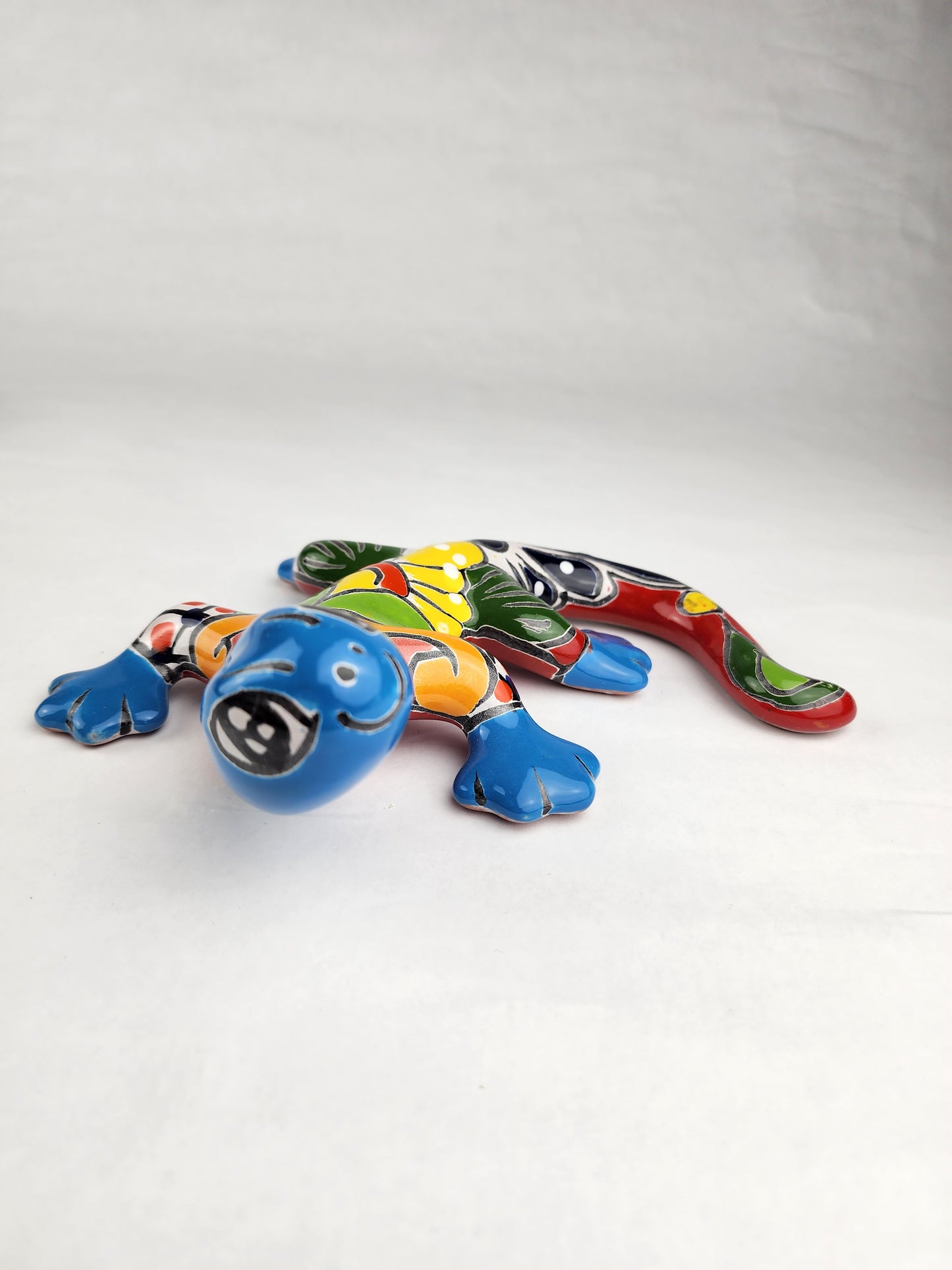 Handcrafted Talavera Gecko Lizard – One-of-a-Kind Home Decor