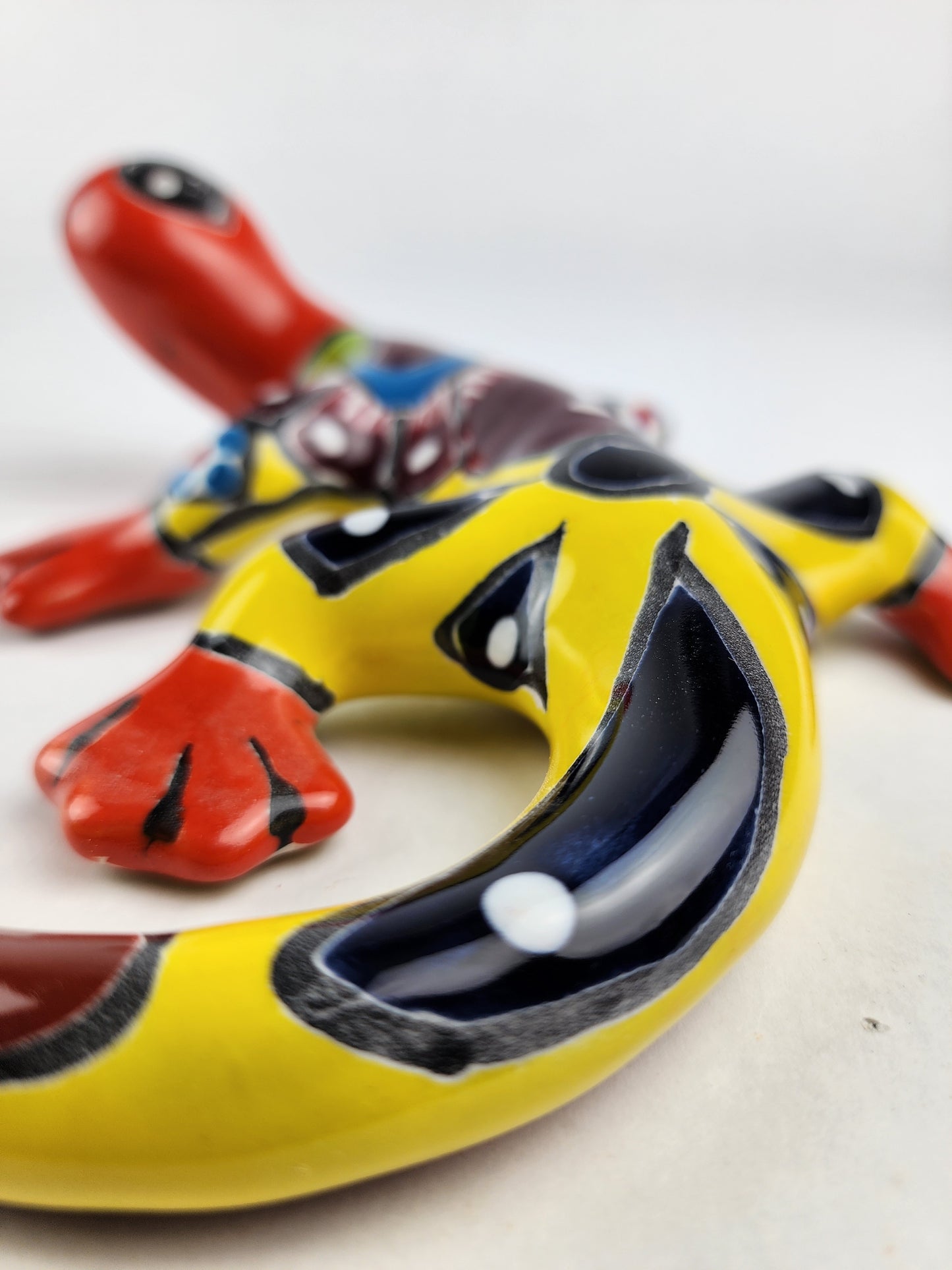 Talavera Ceramic Gecko – Red & Yellow Wall Lizard