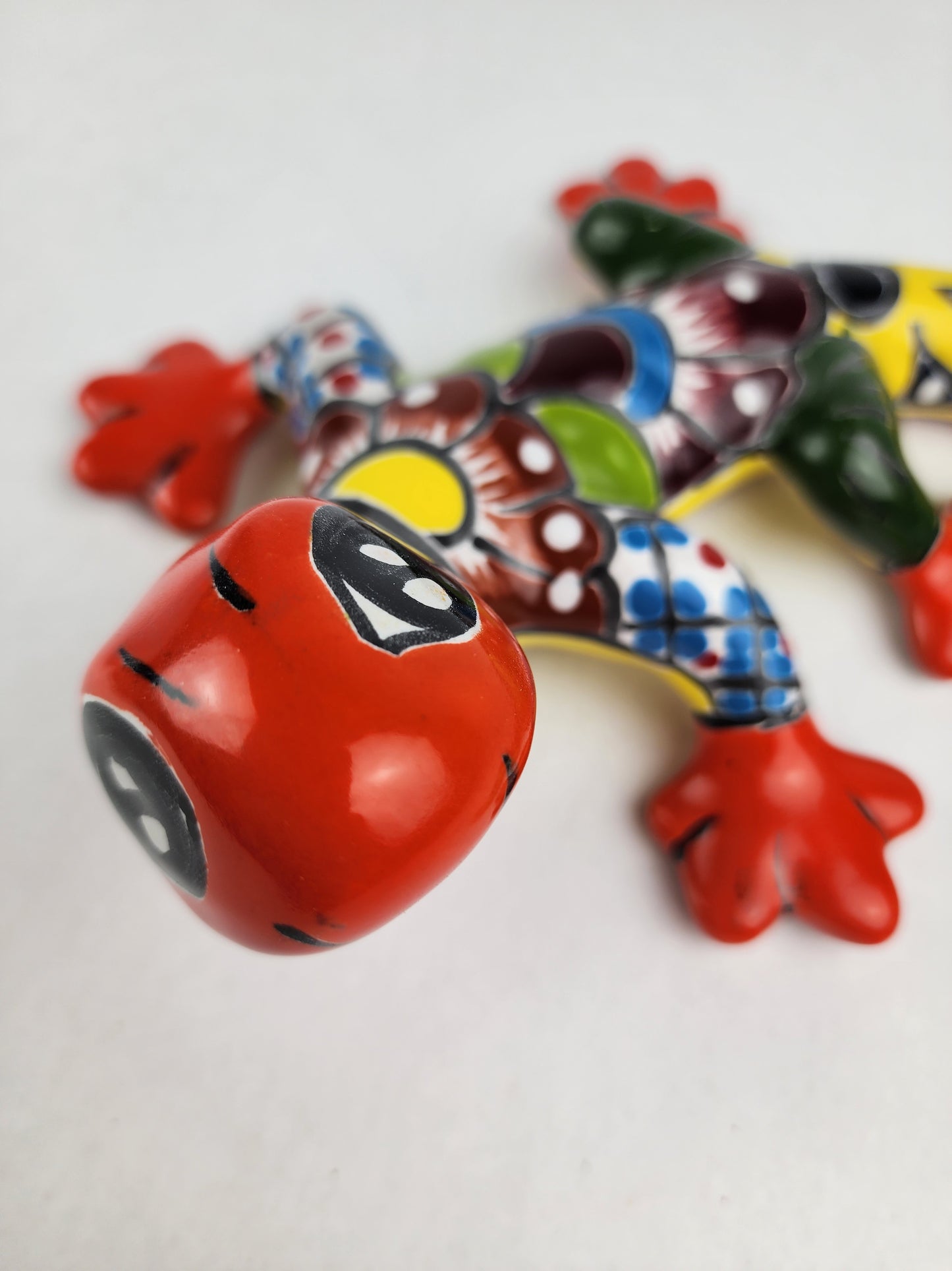 Hand-Painted Talavera Lizard – Red & Yellow Wall Décor