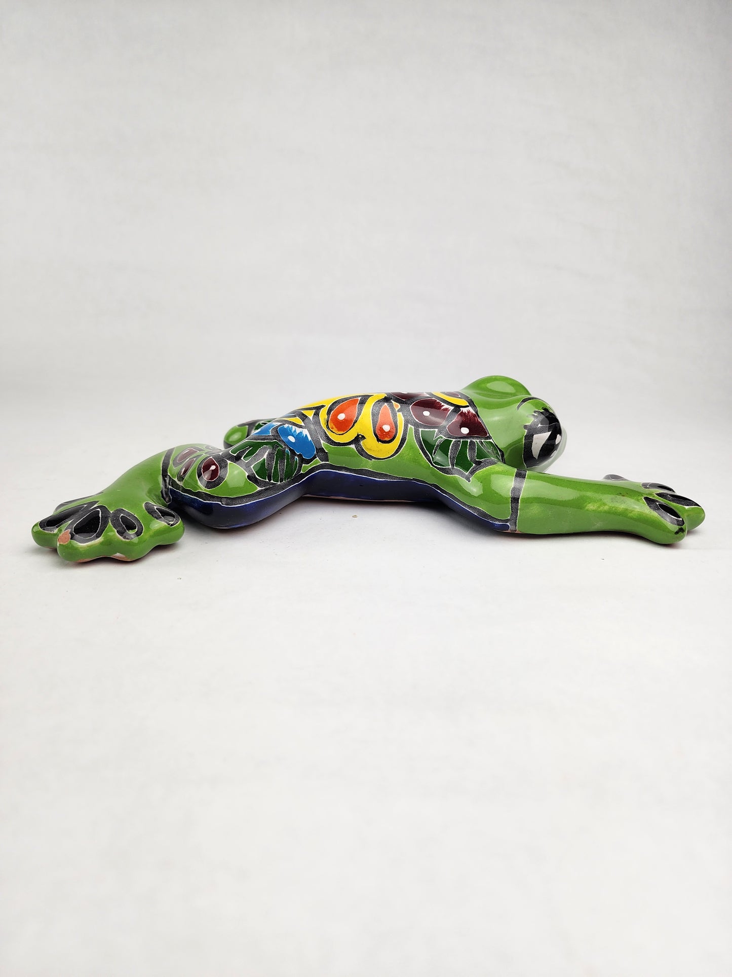 Garden Companions – Iguana & Frog Figurine Set | Handcrafted Mexican Ceramic Décor (2-Piece Bundle)