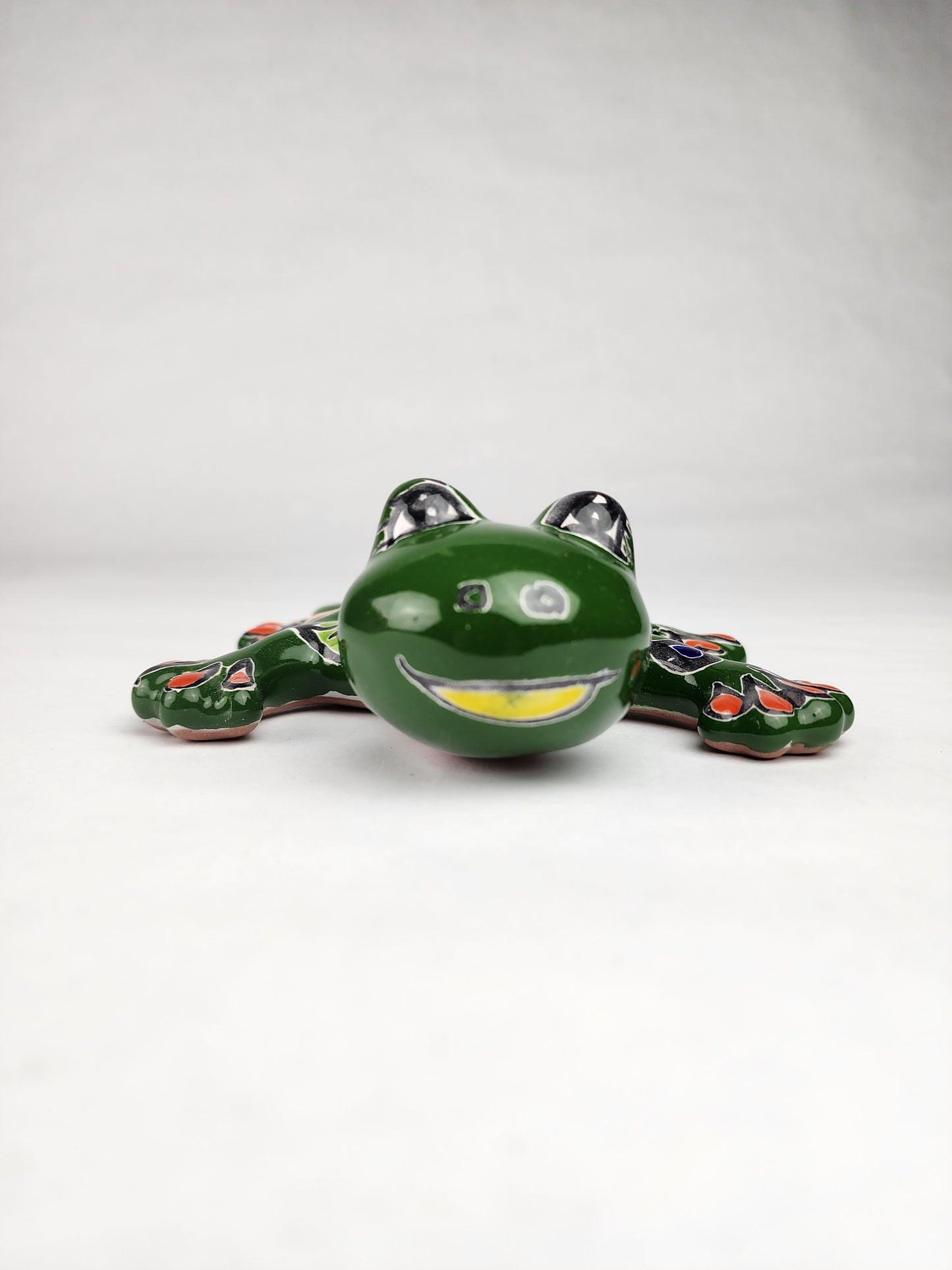 Green Talavera Salamander – Handcrafted Mexican Folk Art