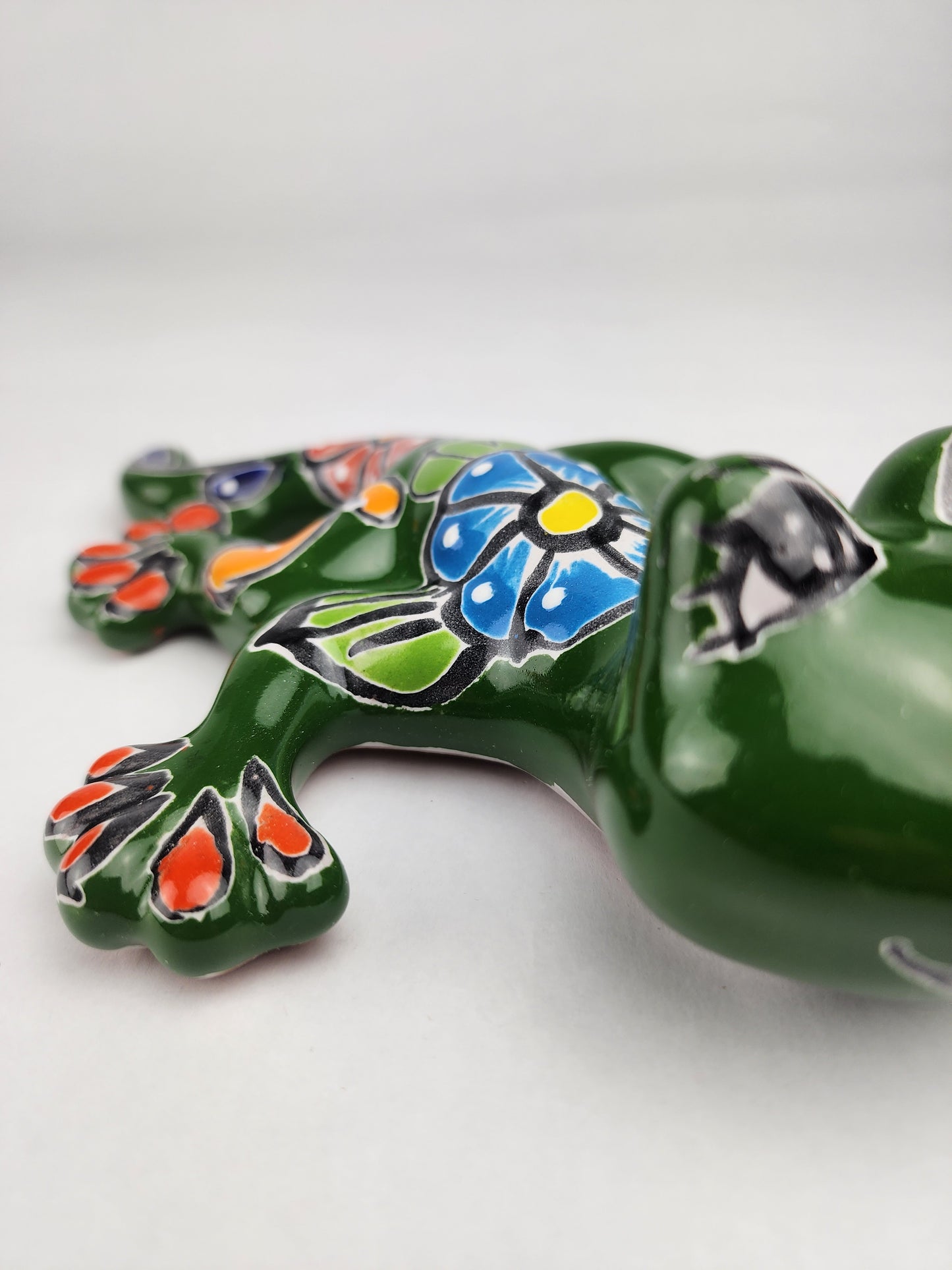 Green Talavera Salamander – Handcrafted Mexican Folk Art