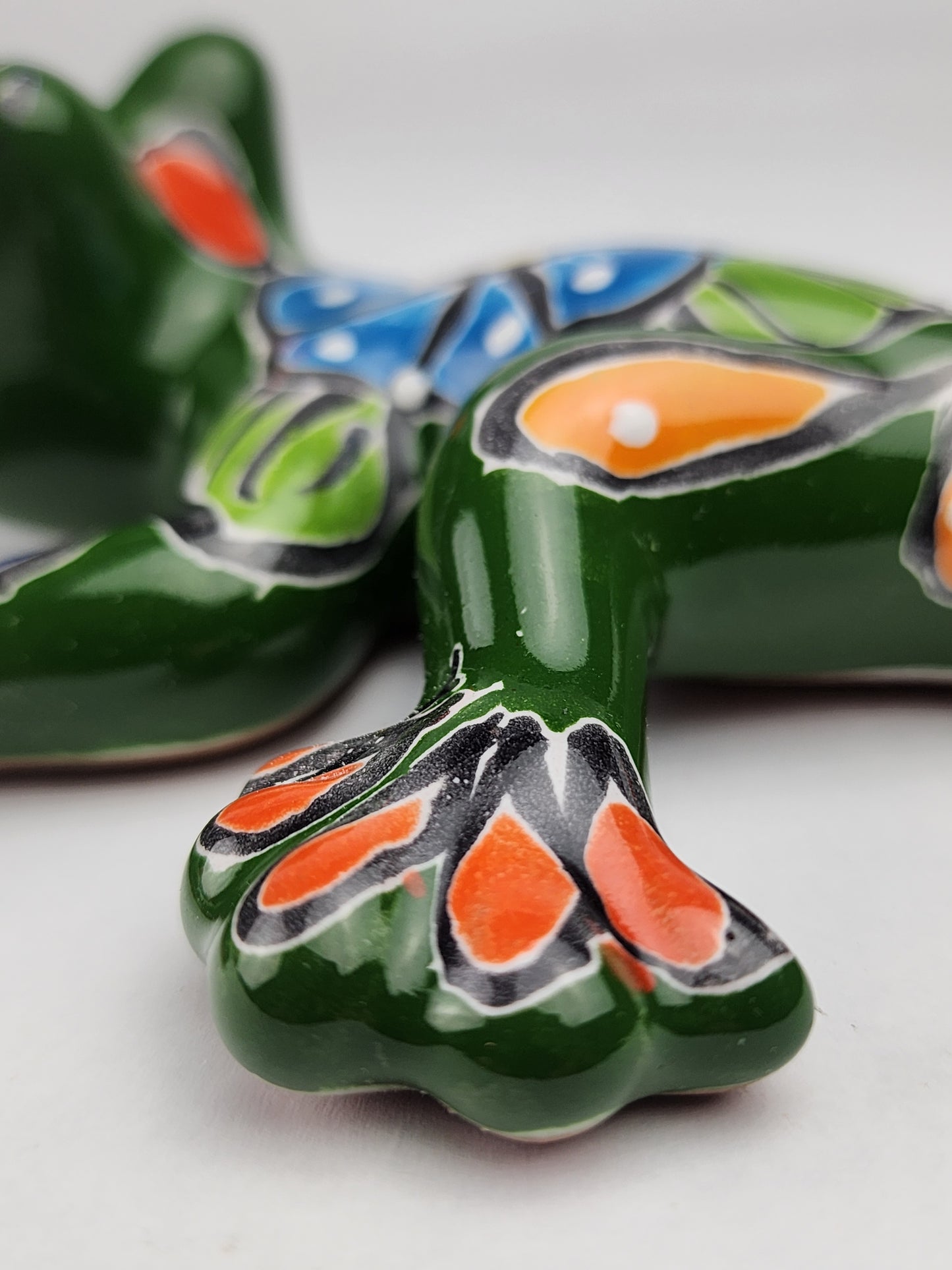 Green Talavera Salamander – Handcrafted Mexican Folk Art