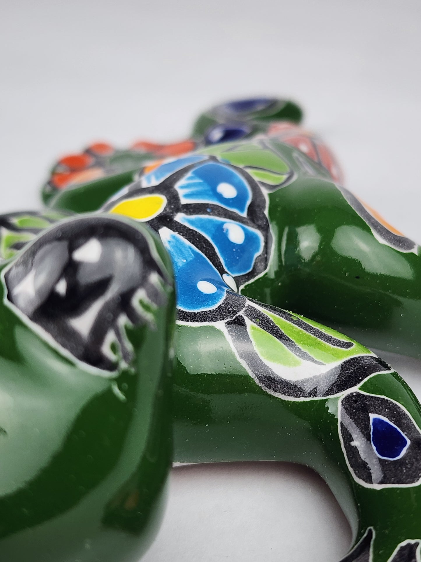 Green Talavera Salamander – Handcrafted Mexican Folk Art