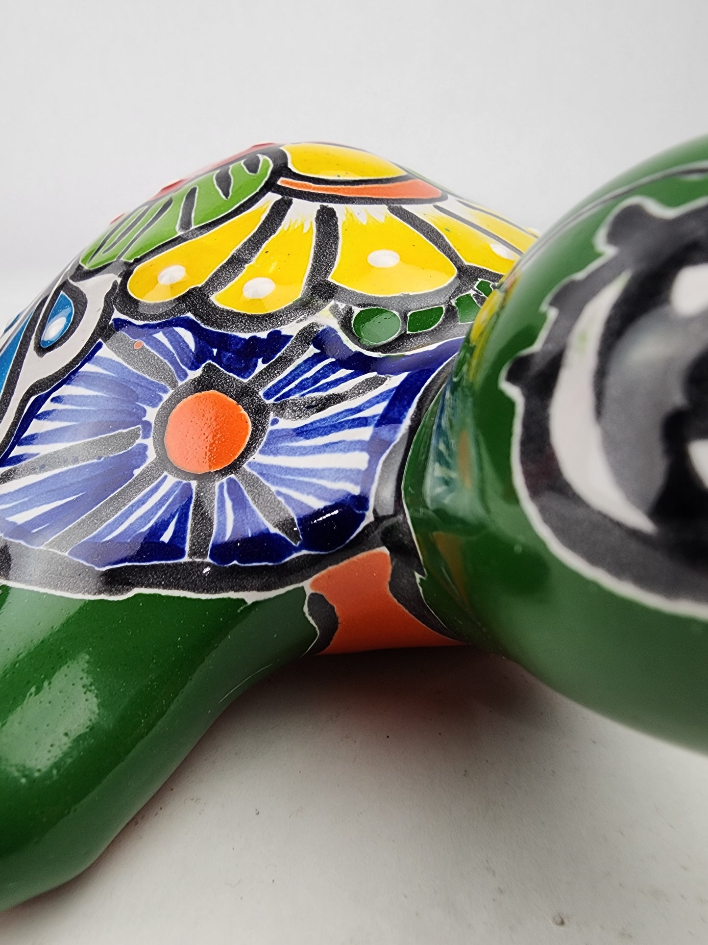 Green Talavera-Style Turtle Figurine 9.5" – Mexican Ceramic Patio Décor